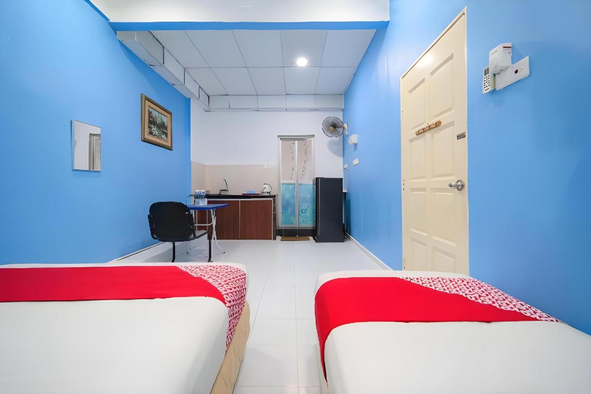 Super Oyo 89807 My Budget Home Batu Ferringhi Extérieur photo