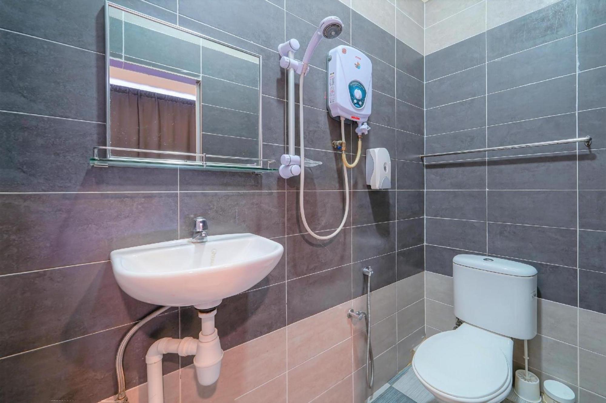 Super Oyo 89807 My Budget Home Batu Ferringhi Extérieur photo