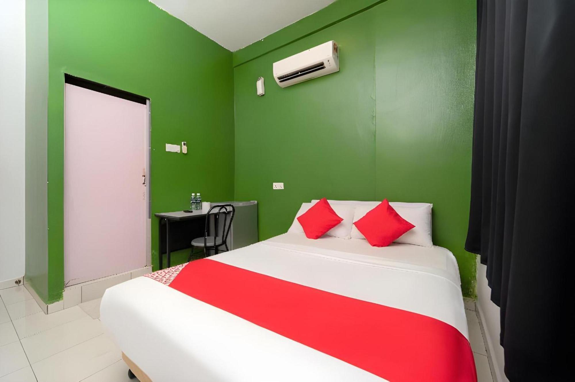 Super Oyo 89807 My Budget Home Batu Ferringhi Extérieur photo